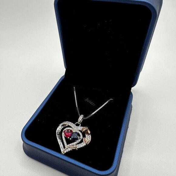 NIB Sterling silver, possibly gold plated, heart necklace with cz diamonds! - Picture 11 of 13